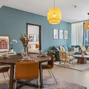 High-end Chic Apartment, Close To Burj Khalifa شقة دبي